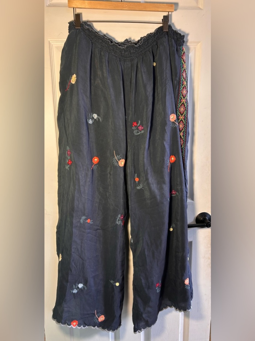 Johnny Was Navy Embroidered Pants with Multicolor Stitching